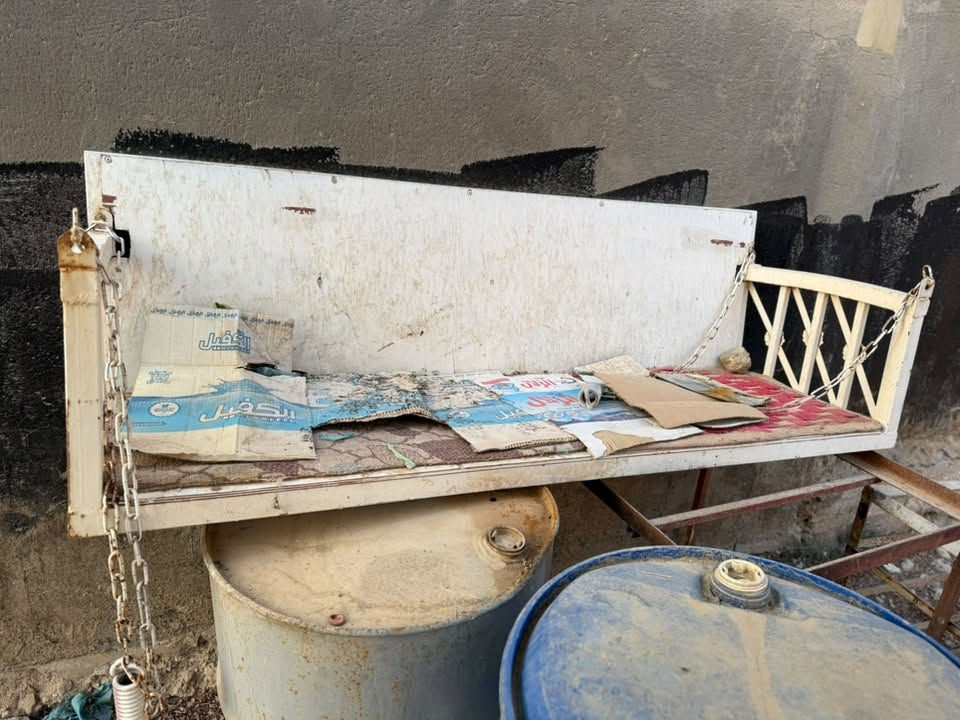 سقيفة متحركة ٣×٢٫٥م • مرجوحة ٤نفرات • طويريج الجمعيه
