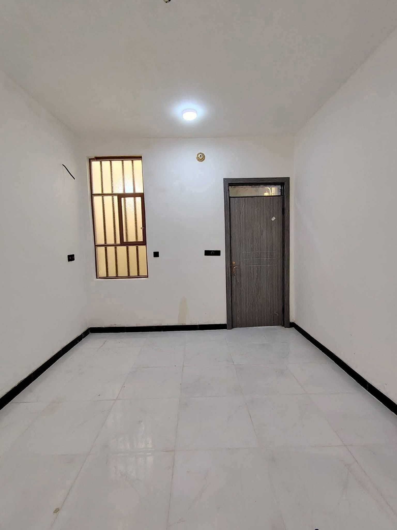 هذا مساحة 50متر عامود 317بل خط الثاني قريب كلش عل سوك21وبي مجال
