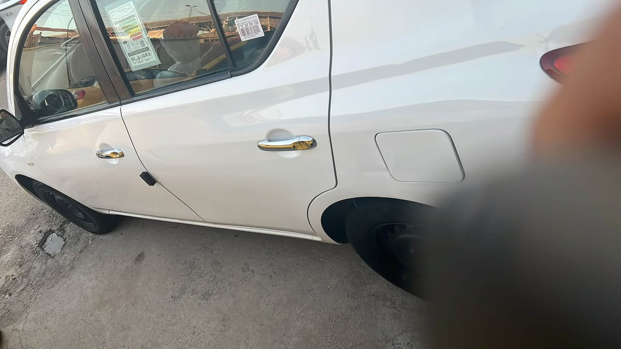 نيسان سني هندي مديل ١٩
السونار كدامك السيرة كير مكينة تبريد كفالة 
تراي يخبل متصرف عليهة الف 
السعر المطلوب ٩٢وبيهة مجال للطيبين 
لتخابرني تكلي شبيهة كلشي موضح كدامك 
العنوان زيونة شارع الربيعي مول بيانو 
الهاتف ***********
