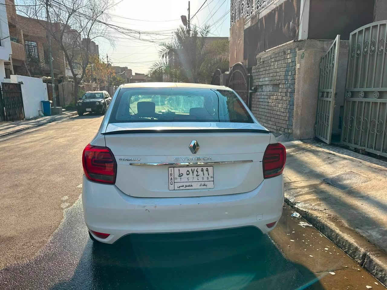 رينو 2019 للبيع نضيفة مال بيت مثل ما موضح بالصور محرك وكير خير من الله كير اوتو رقم بغداد المكان السيدية السعر ٧٠ وبي مجال
‭***********‬
