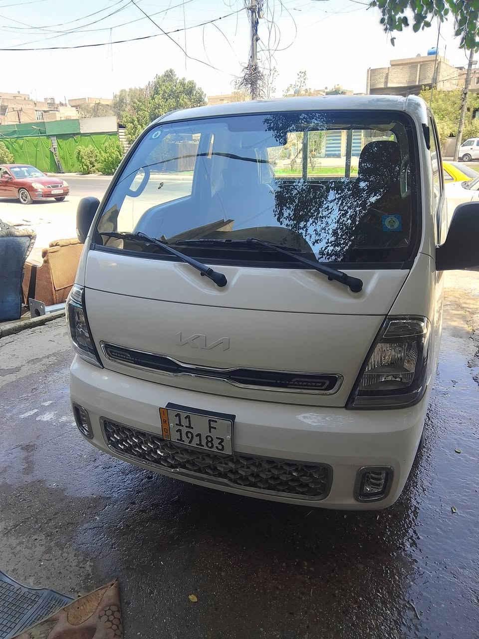 السلام عليكم كيا بنكو للبيع موديل 24 رقم بغداد إنكليزي سنويه جديده مشروع وطني مكفوله كفاله عامه من الصبغ بيه بارد بالباب عكس السايق سونار موجود بالمنشور مكينه وكير واكسل مكفول تبريد ثلج ماشيه 37 سياره جديده السعر 150 وبيه مجال مكاني بغداد مدينة الصدر الشراي يخابر *********** مكلف بالنشر

