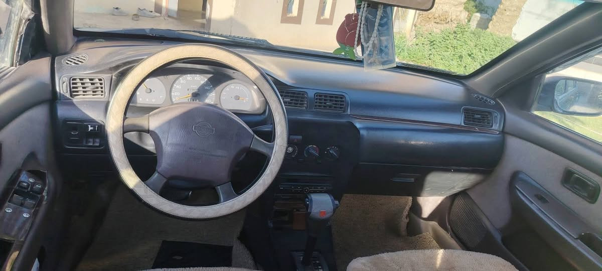 نیسان صني مودیل 1995 مشروع وطني دفتر بانزین کیر اوتوماتيك محرك كکیر شرط کهربائیات صدر امامی خلفي جدید دواخل جدید جام کهربائی تایرات جدید السعر ٣٩ وبيه َجال رقم ***********

