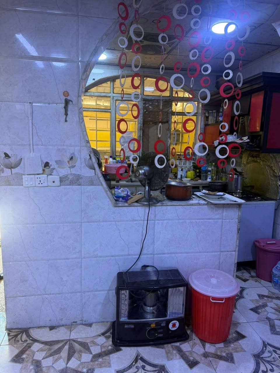 دار للبيع 
موقع/حي النور على شارع ١٢م
مساحة/٢٠٠م 
واجهه/١٠م 
طابق ونص طابق الاول يحتوي على غرفتين نوم هول مطبخ استقبال صحيات طابق الثاني غرفتين نوم هول صحيات الاستفسار مراسله صفحة او الاتصال على الأرقام التالية 
***********
***********ابوايمن 
***********ابوراكان 
يستقبل مكتب قصر النيل العروض السكنية وا تجارية وا زراعيه يوجد لدينا مقاولات باكادر هندسي متخصص في مجال البناء يوجد لدينا محامين متميزين في كافه القضايه عنوان المكتب موصل حي النور مقابل المستوصف مكتب قصر النيل
