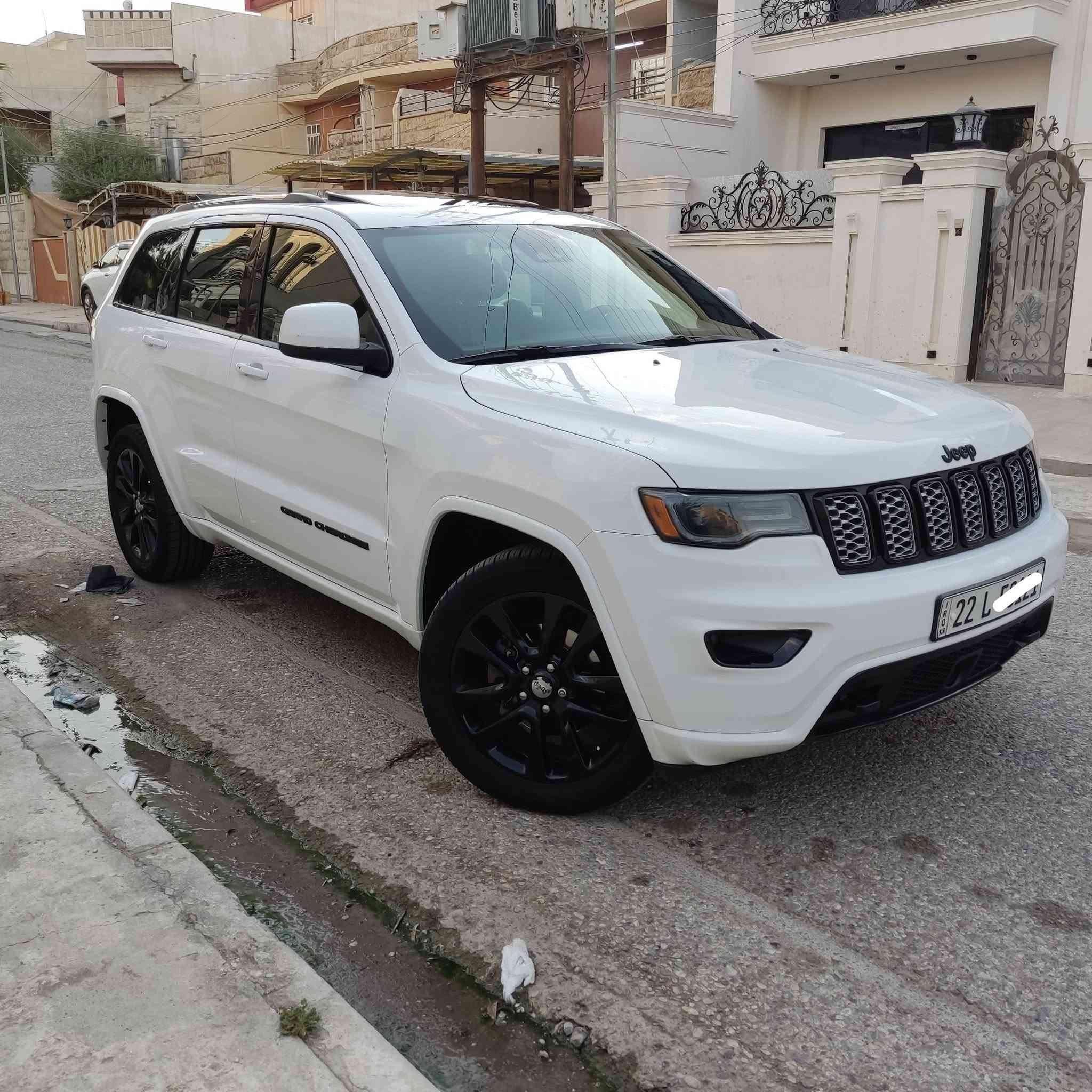 جيت بلاك توب اكلين ميشي ٧٦الف ميل رقم اربيل موديل ٢٠ فول السياره للبيع السعر ٢٨٠ وبيها مجال للاستفسار الاتصال***********
