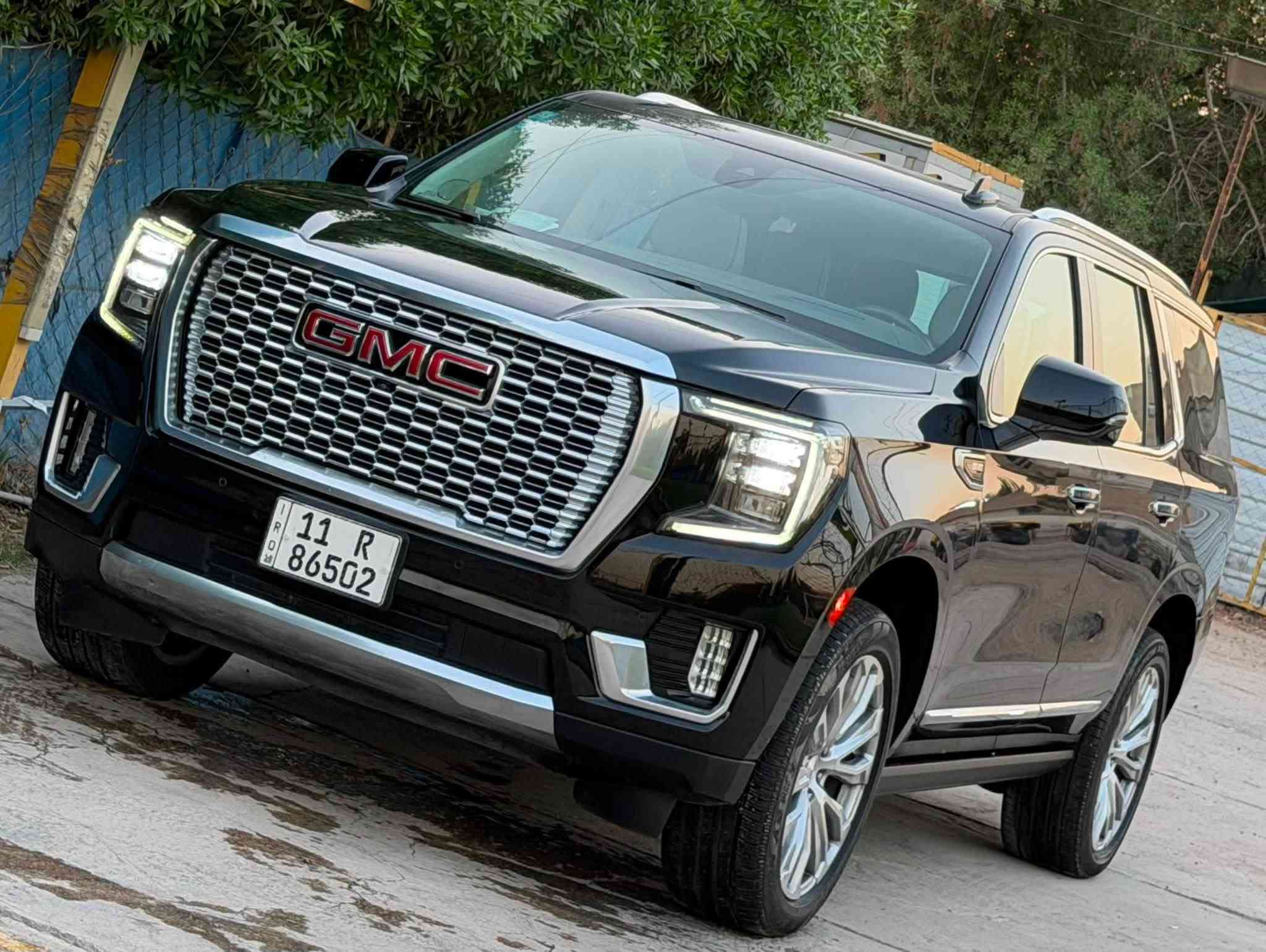 يوكن دنلي GMC YUKON DENALI 

الموديل 2022

خليجي وكالة المنصور   

كفالة عامة 

المسافة المقطوعة 81 الف كم 

المواصفات داخل ابيض vip

حجم المحرك :6.2 لتر
عدد الاسطوانات : 8 سلندر.
فل مواصفات :
نظام هيدروليك ( جكات )
دخول ذكي للسياره ( بصمة )
شاشات خلفية
دفع رباعي دبل
دوسات كهرباء
1. شاشه اماميه كبيره
2.شاشات عدد 2 خلفيات
3.كامرات 360 درجه
4.كامرا خلفيه بالمرايه
5. بانوراما طكتين
6.شاحن واير ليس
7.كشنات جلد
8.كشنات كهرباء
9.كشنات خلفي منفصل
10. رادار تحديد مسار
11.رادارات جانبيه
12 رادار امامي
13. ثلاث قطع تبريد
14.هيترات بالكشنات تدفئه تبريد امامي خلفي
15.دوسات كهرباء تفتح ويا الباب
16. بصمه + بصمة ابوب 4
17. صندوك كهرباء
18.فورويل 4x4
19. هند بريك بصمه
20.استيرن كهرباء
21.اتو ستوب
22.حساسات خلفي امامي
23.كشافات
24. لايتات لد + فول زنون
25. بكلايت لد خلفي
26.ويل كب كروم
27.كشنات الخلفيه كهرباء
28.سبعه راكب
29.داتا شو
30.هيتر بالاستيرن

السعر 468$ بيع او مراوس

مكاني بغداد العامريه ***********
