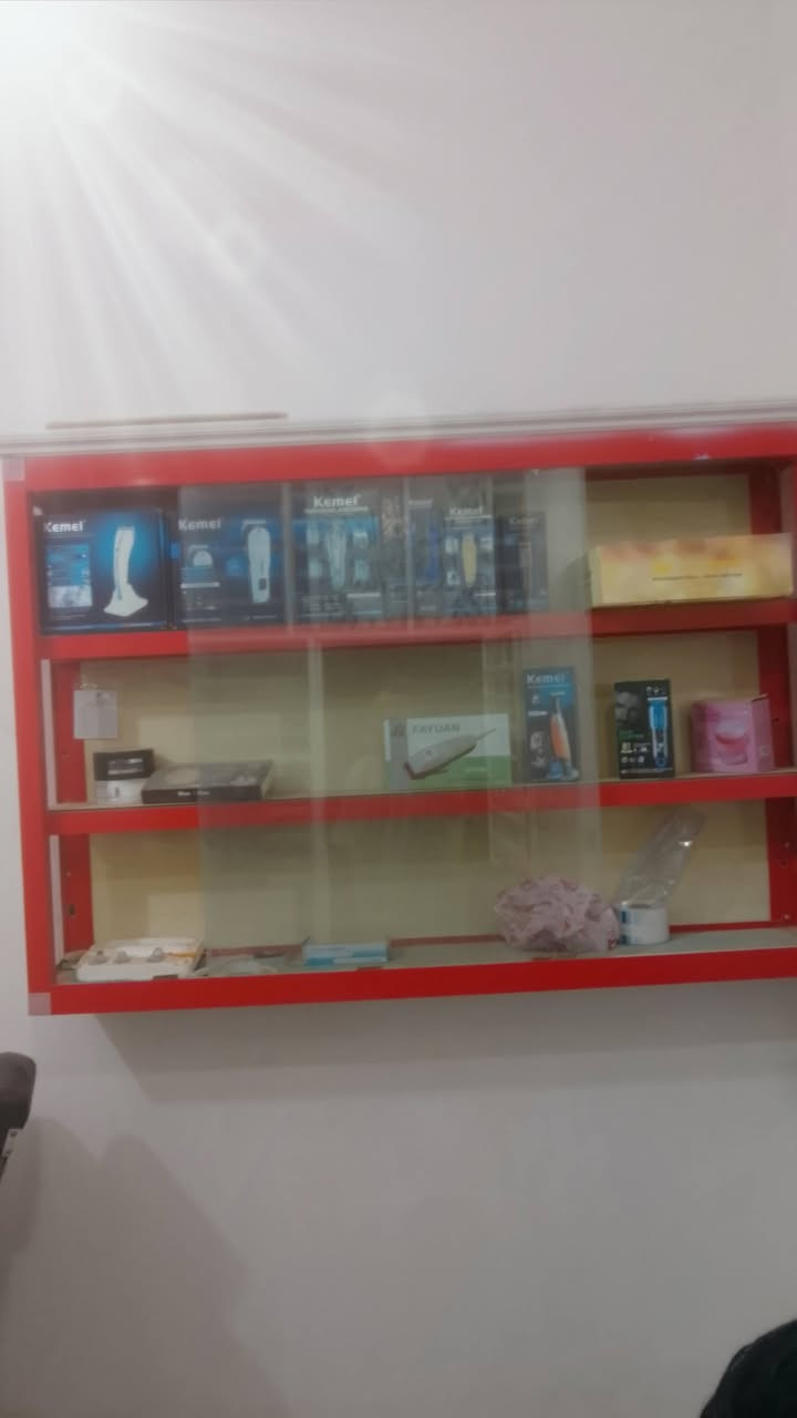 السلام عليكم كراسي حلاقه عدد2 مع مرايه وجرار 2
الاستفسار ‏‪***********‬‏
او وتساب
