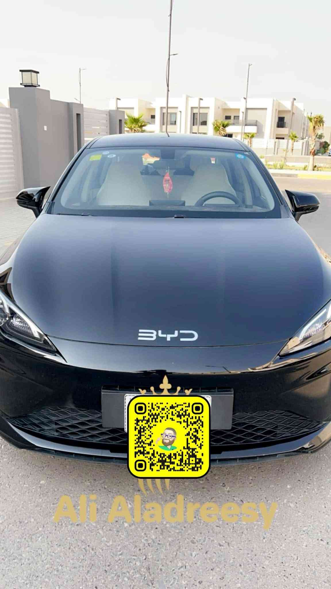 بي وادي  سيل فايف  2025    بلكن هايبرد        

 
بلكن هايبرد  ثلاث انظمه هايبرد + بانزين  شحن ذاتي + شحن خارجي تمشيك2200  كيلو سعه خزان الوقود 65 لتر 

عداد  كليومتر /15 الف

ملاحظه شاحنه اصليه وكارت + فوم معالج اطار 

🔥   سنويه باسمي  مثبت لوحات 🔥

عنوان /بغداد _ الكاظمية

🔵محرك يعمل لشحن البطاريه فقط  1500 هجين ثلاث انظمه شحن ذاتي + هايبرد + شحن خارجي 
🔵مقاعد جلد  ابيض     

🔵لايت داينمك عالي ناصي اوتو 

🔵شاشه وسطيه كبيره  مرتبطه بذكاء اصطناعي + كامره خلفيه دواره 
🔵دركة دي جلد وحياكه 
🔵بكلايت لد   خليه دخاني  
🔵بصمه +كارت 
🔵هاندر بريك بصمه اوتو هولد 
🔵كيجات شاشه  
🔵لايت ليد لايت اوتو  + لد صباحي  
🔵تبريد قطعتين 
🔵ويل كب  حجم 17 كروم 
🔵ايرباك عدد 10 
💎اللون اسود مميز 
💣💣السعر مناسب 💣💣

📞📞📞📞📞📞
***********
***********

نص مكتوب في الصور:
- Ali Aladreesy