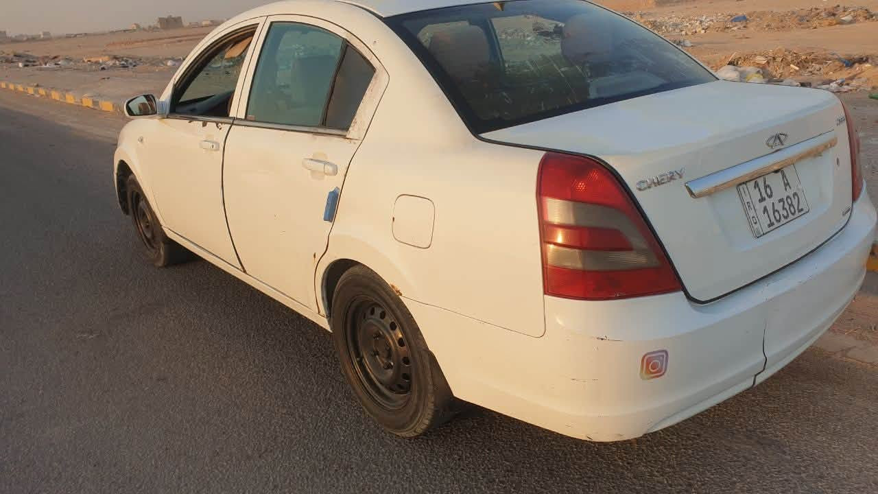 السلام عليكم شيري E5 2013
سياره بيها جاملغ امامي تبديل فقط بدون لغود او شي سياره جاهزه
مكينه١٥٠٠  بلادي
كير عادي بلادي
تخم تاير
 باتري 
ادامه كامله 
سبير وجك كامل 
قفل سنتر لوك كهربائي مع الجنطه مع تصعيد الجام 
منضومه زنون شرط٣٠٠ متر نهار
شاشه ودمام كامل
صبغ مابيها سياره جاهزه رقم دولي سنويه ٢٧وباسمي مداور باي يوم يعجبك مكانها نجف رقم 
***********
سعرها٣٤ وبيها مجال 
نقصها تبريد فقط كمبريسر منضومه كامله مبدلها
