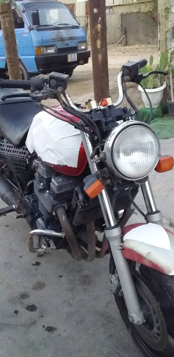سلام عليكم سبي فور كير مكينه 750cc كفاله دراجه تخبل وعلي سعره 850 وبيه مجال ***********
