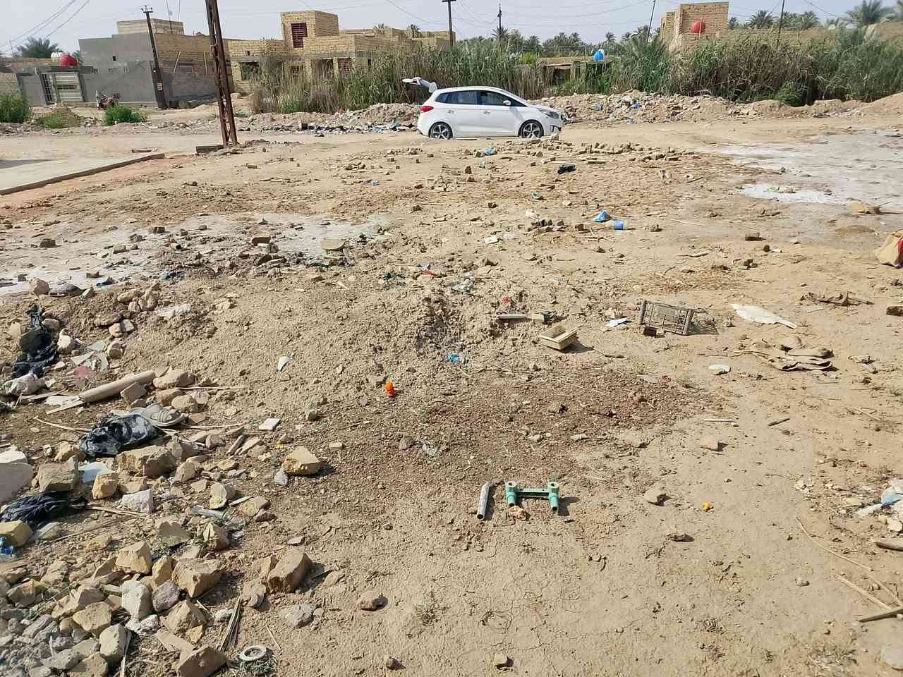 سلام عليكم
عرصه طابو صرف للبيع

مساحه 324م. ركن على شارعين

مدفونه تراب

العنوان الديوانية_الدغارة _حي الشرطه _مجاور مدرسه الرافدين

السعر.♦️  خاص

 الاستفسار
            ***********
____________________________

او زيارة مكتبنا في الدغاره مقابل قائم مقاميه
مكتب عقارات الدغارة
أهلًا وسهلا بكم
