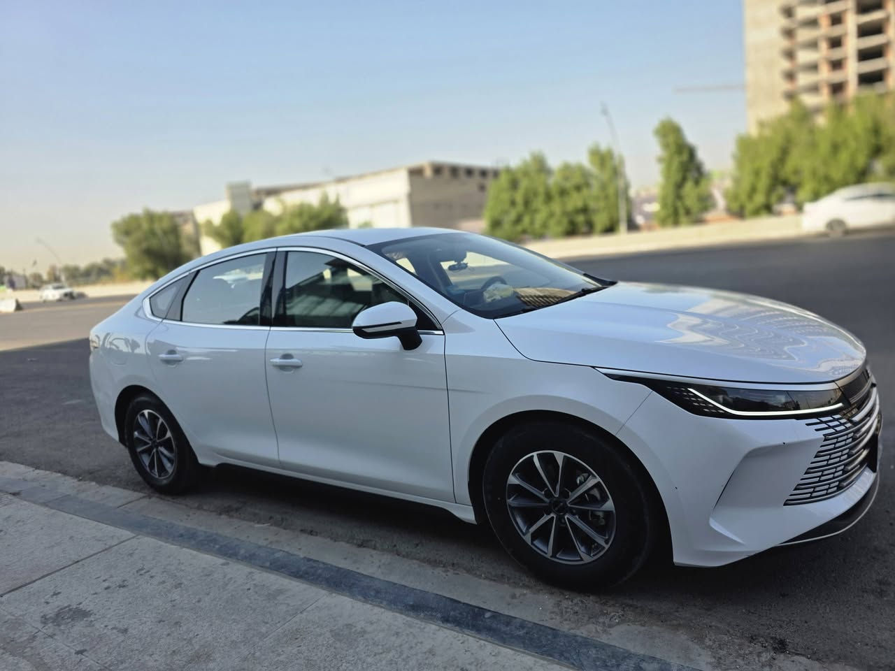 🔥🔥 للبيع BYD DESTROYER موديل 2025 – فل مواصفات 🔥🔥
🚘 BYD Destroyer 2025

🤍 اللون: أبيض

✨ نظافة عالية جداً

📏 الممشى: 13000 كم  الكلي مع الشحن – حقيقي

🛡️ مكفولة من الضربات والصبغ

📍 بغداد 

🪪 رقم بغداد بأسمي

📄 سنوية جديدة

⚡ محرك 1500 هايبرد

🔋 3 أنظمة: شحن ذاتي + هايبرد + شحن خارجي

🔥 فل مواصفات وتجهيزات:

🔹 مقاعد جلد أبيض رياضية + فتحة سقف

🔹 لايت داينمك عالي وناصي أوتو

🔹 شاشة كبيرة قلابة مرتبطة بالذكاء الاصطناعي

🔹 كامرة خلفية دوارة

🔹 بكلايت LED

🔹 بصمة + كارت

🔹 هاندر بريك بصمة + أوتو هولد

🔹 كيجات شاشة🔹 LED أوتو + LED صباحي 

🔹 تبريد قطعتين

🔹 10 إيرباك 🛡️

💯 السيارة جاهزة ونظيفة جداً وما تحتاج أي مصروف.

👀 المعاينة خير دليل على النظافة.

💰 السعر: 19,600,000 دينار عراقي – قابل للتفاوض  

📞 ***********

@إشارة 

🔥 للجادين فقط
