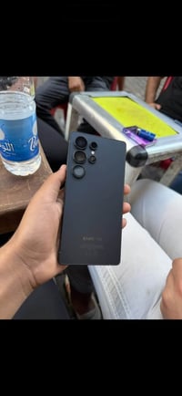من رخصة الادمن ...... سامسونك s25 ultra عين الفهد استخدام قليل بعده با...