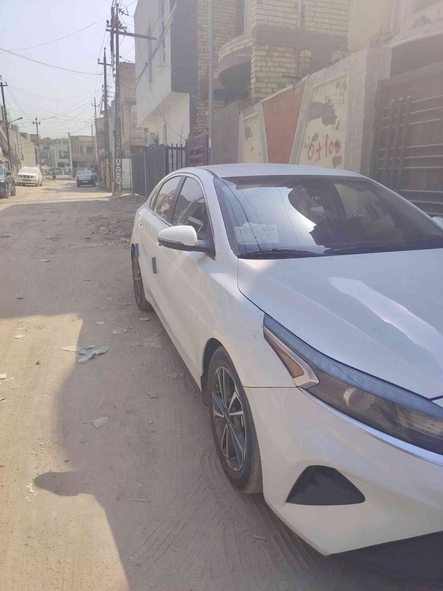 السلام عليكم كيا فرورتي وارد كندي  2023ماشيه 47 ألف كيلو مبدل بنيه فقط وبارد بل جاملغ الايمن شبرين لباقي كفاله العنوان بغداد الغزاليه ***********
