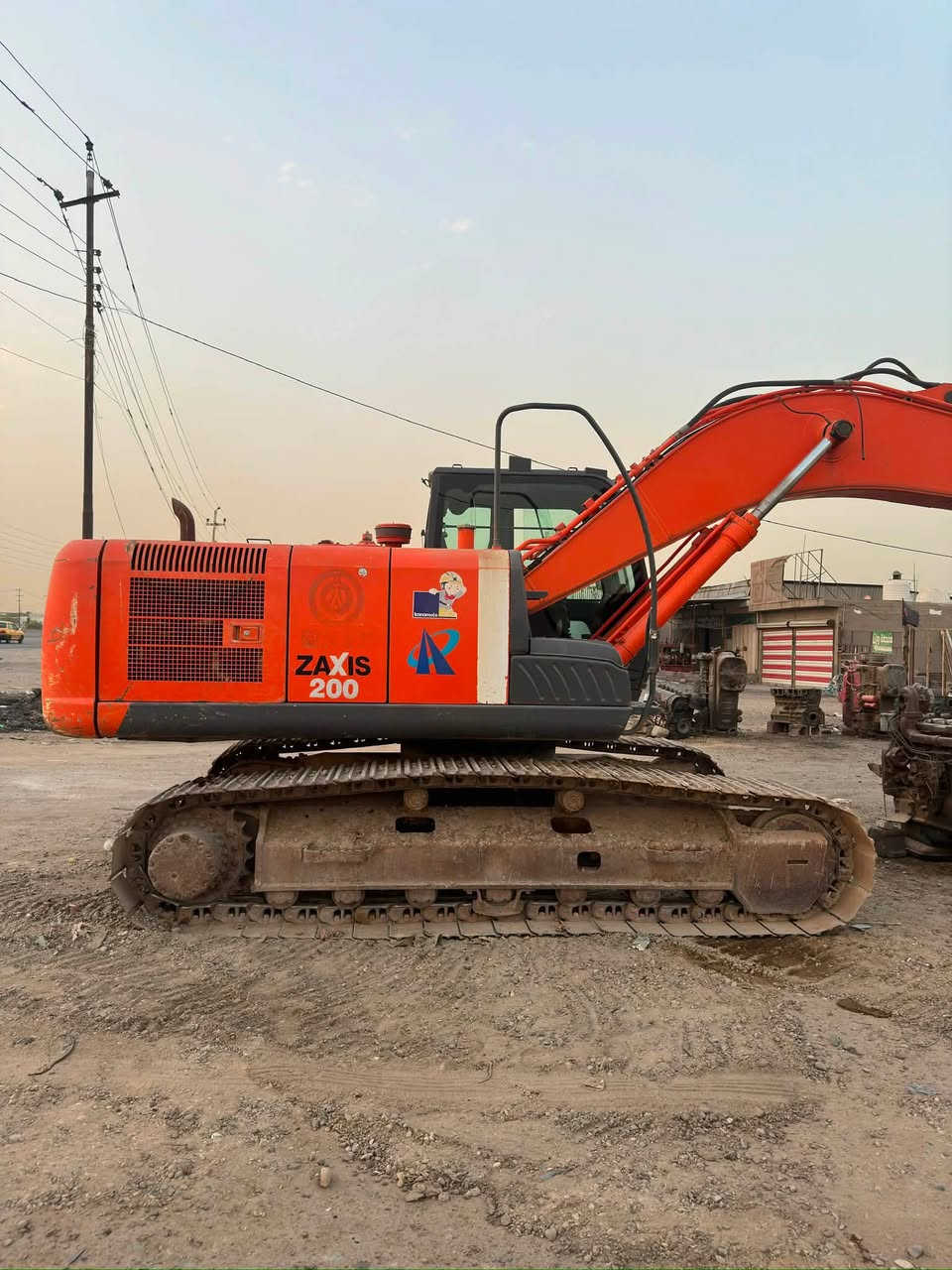 حفار Z3 2010 للبيع
بلادية ما مفتوح بيها شي 
بدون رقم منفيس ٢٠١٦ 
العنوان بغداد 

***********
