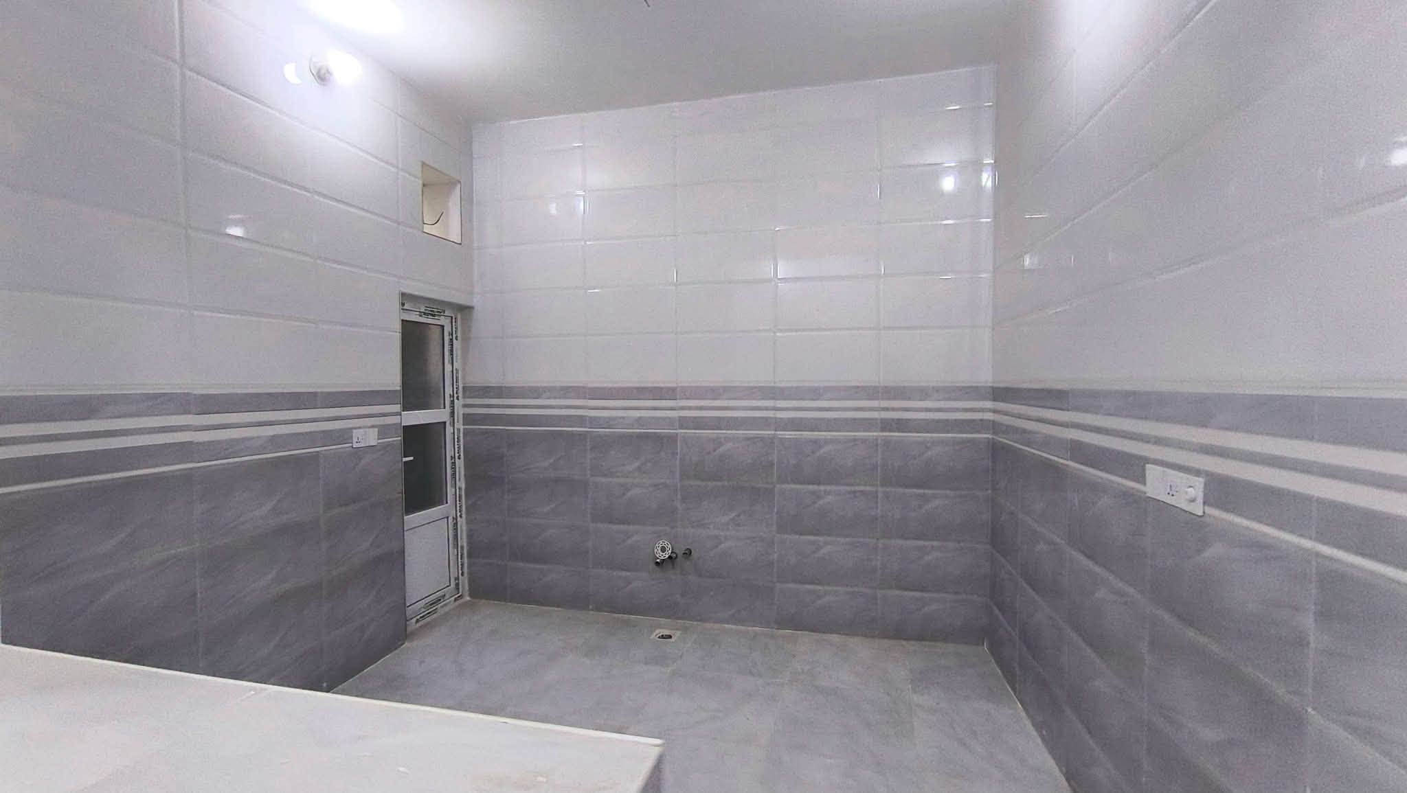 🏠دار للبيع مساحه ١٠٥ متر
مواصفات الدار 

صالتين 
غرف نوم 3 
مطبخ 
استقبال 
صحيات داخليه خارجيه 
طـابو صرف بناء كونكريت 

بنـاء حديث غيـر مسكون جاهز للسكن 

عنوان الدار حي الفرات خلف كليه الطب 
للاستفسار اكثر خاص 
او الاتصال ***********
