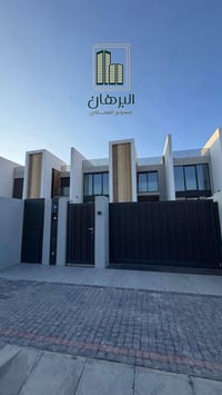 للبيع – دار في مجمع البدور السكني  * الفئة: هيلز (أبيض ورصاصي) * المسا...