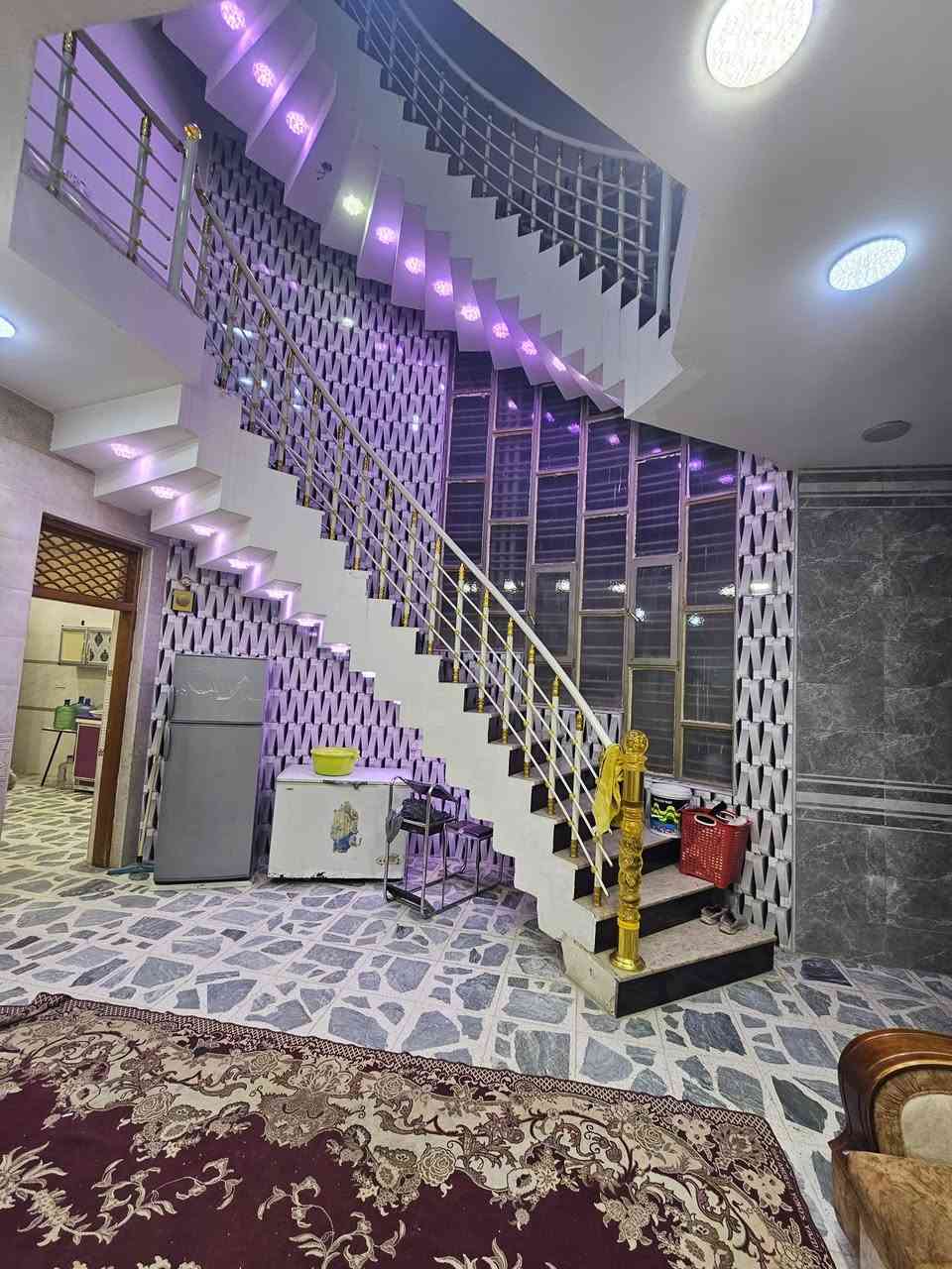 للبيع __ دار [ 150 متر ] موقع .. مميز  💯
الكوفة  //  قرب __  مسجد _ السهلة _ المعظم 
على شارع السياحي 

موقع __ الدار   🗺️ / 
قرب _ التجارية _ على  _اربع _ شوارع

الدار ..  🏢   صب ... كونكريت  / جديد .. فول موصفات
درجه اولى 

[  [   المحتويات   ]  ] 

الطابق __ الاول  🏘️. 🏢

غرفة __ نوم   +   استقبال   +  صاله +  مطبخ 
صحيات // داخلية  __ خارجية /  +  منور 2  + طارمة

الطابق __ الثاني  🏘️. 🏢

ثلاث __ غرف __ نوم   +   صاله  + مجمع __ صحيات
بيتونه   +   سطح 

السعر [ 135  مليون ] وقابل __ للتفاوض 

للاستفسار  .. والاتصال 
***********
