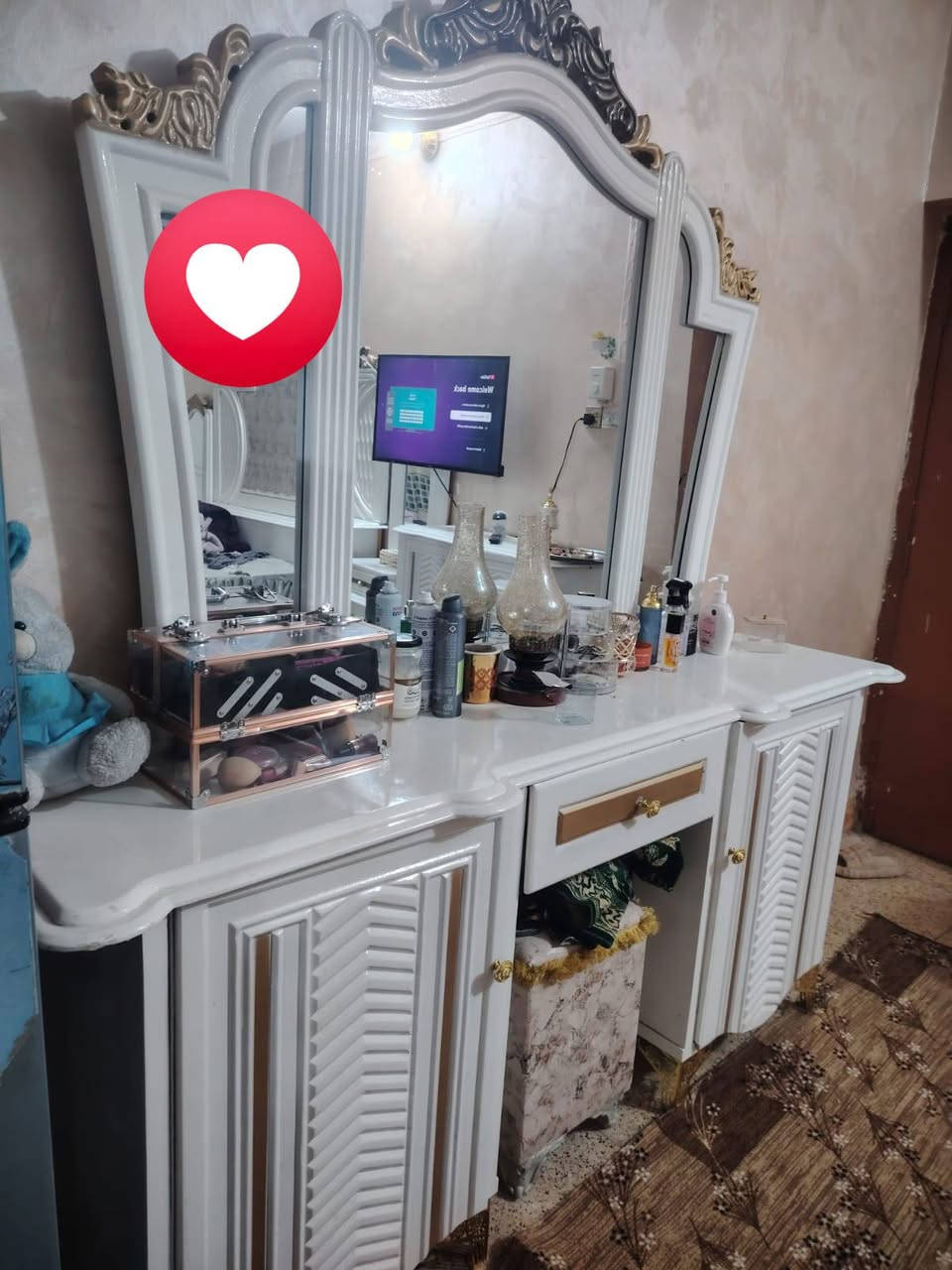 غرفه نوم صاج عراقي بتصميم تركي مستعمله للبيع السعر مليون و٨٠٠ وبي مجال
متواجدين ع واتساب ***********
