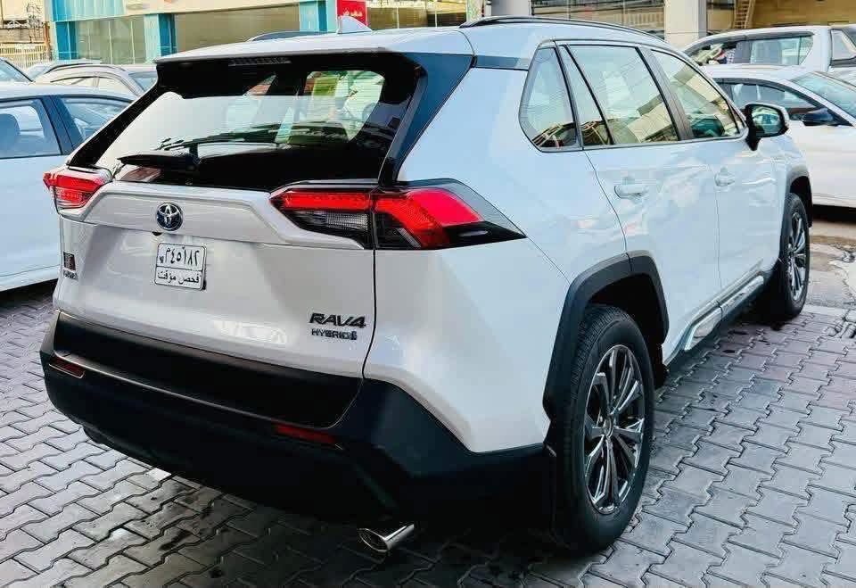 تويوتا راف فور XLE بريميوم 
  2025 زيروو

🔹 ياباني أصلي 
🔹 وارد عبد اللطيف جميل
🔹 فول مواصفات
🔹 الموديل: 2025
🔹 ناقل الحركة: أوتوماتيك
🔹 الوقود: هايبرد (بنزين + كهرباء)
🔹 العداد: زيرو – وكالة
🔹 فور ويل AWD
🔹 فتحه سقف 

✅ سيارة جديدة بالكامل
✅ اقتصادية جدًا في الوقود
✅ جاهزة للتسليم الفوري
✅ تقبل الفحص في الوكالة

 لمعرفه السعر علق برقم 1 : الرد تلقائي 📮
  متوفر مثبت لوحات جاهز

📍 الموقع : بغداد - معارض البياع - الشارع الرئيسي
#ريتاج_لتجارة_السيارات

📞 للتواصل : 

*********** 
***********
***********
***********
