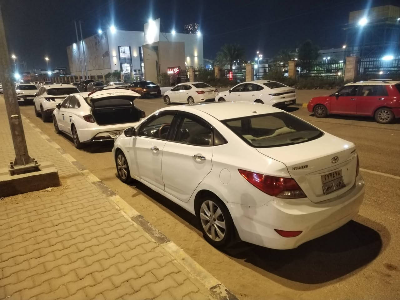 أكسنت ٢٠١٣ فول مواصفات ما بيه صبغ فقط بارد وموضح في الفيديو رقم أربيل بأسم كردي وكالة أو تحويل موجود سنوية نافذة سعرها ب٨٦ وبيه مجال مكاني كوفه شارع ال عيسى عمود 159 للاستفسار ***********
