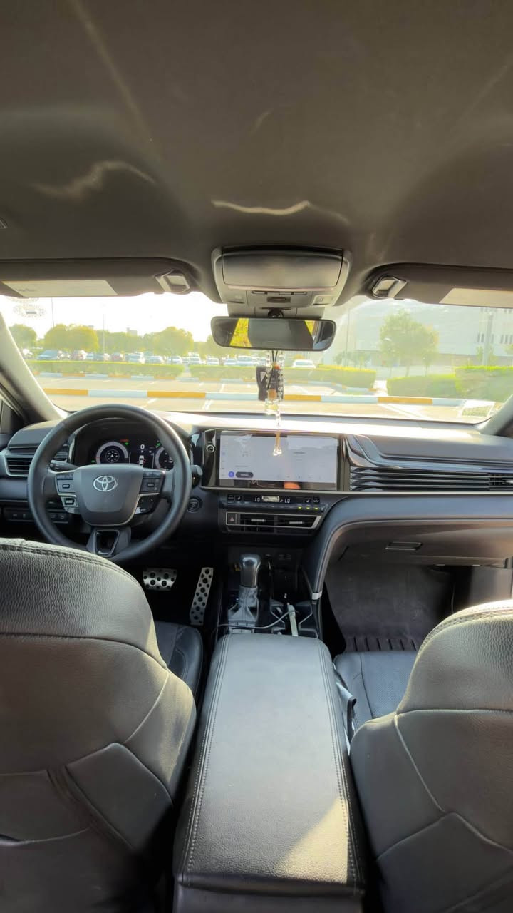 Toyota Camry XSE Hybrid 2025

🇺🇸 وارد أمريكي – Clean Title
✅ كفالة عامة من الصبغ 
فقط pdr اقل الشبر في الجاملغ الايمن 
ايرباك بردة فقط 
📍ماشية 33 ألف مايل فقط
رقم الشاصي: 4T1DAACK8SU010204

المواصفات:

* ♨️ مقاعد أمامية مدفأة (Heated Seats)
* ♨️ ستيرن مدفأ (Heated Steering Wheel)
* ⚡ محرك 2.5 لتر هايبرد اقتصادي
* 🛞 جنوط رياضية قياس 19 إنج
* 💡 مصابيح LED أمامية وخلفية
* 🔄 إشارات LED بالمرايا
* 🔑 تشغيل عن بُعد (Remote Start)
* 📱 شاشة عدادات رقمية
* 🖥️ شاشة وسطية كبيرة
* 📲 Apple CarPlay & Android Auto لاسلكي
* 🔋 شاحن لاسلكي
* 📷 كاميرا خلفية
* 🚗 مثبت سرعة راداري
* 🛣️ نظام المحافظة على المسار
* 🛑 نظام التحذير من الاصطدام مع الكبح التلقائي
* 🚘 مراقبة النقطة العمياء
* ❄️ مكيف أوتوماتيك مزدوج
* 🪑 مقاعد جلد بتصميم رياضي
* 🎛️ مقود متعدد الوظائف
* ⚙️ أوضاع قيادة متعددة (Eco / Normal / Sport)
معلومات السيارة:
📍 رقم أربيل – تحويل مباشر
📍 موقع السيارة: أربيل
السعر: 280 وبيها مجال قليل جدا 

📞 للاستفسار: ***********
📞 للاستفسار:***********
