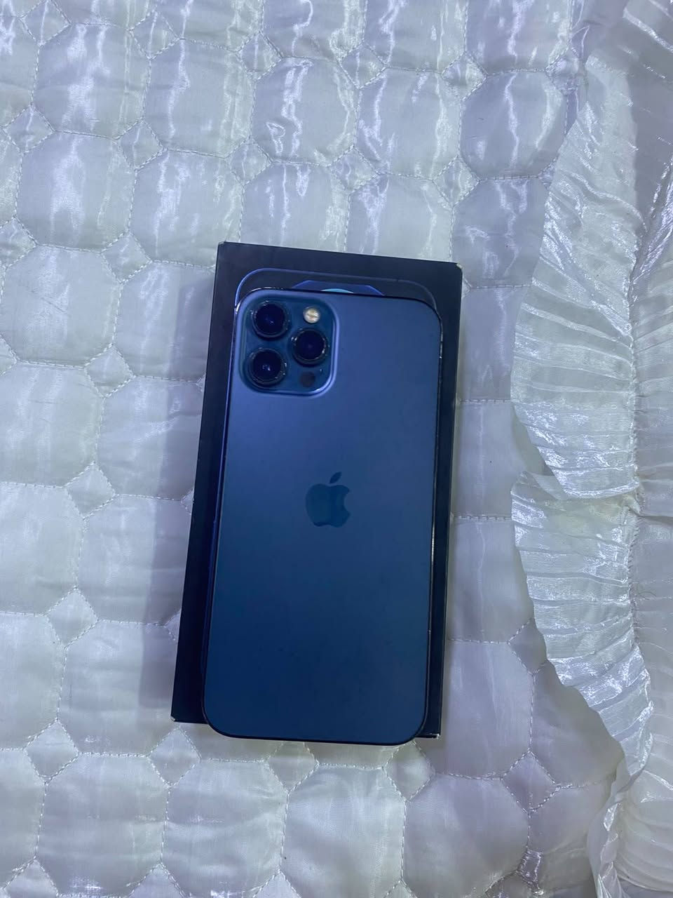 12 برو ماكس مكفول كفاله عامه 

حته خدش مابي 

بطاريه 74 بلاد 

شاشه بلاد 

وتر بروف 

سماعه لجوه ما تشتغل فقط

385 وبي مجال
مكاني بصره ***********
