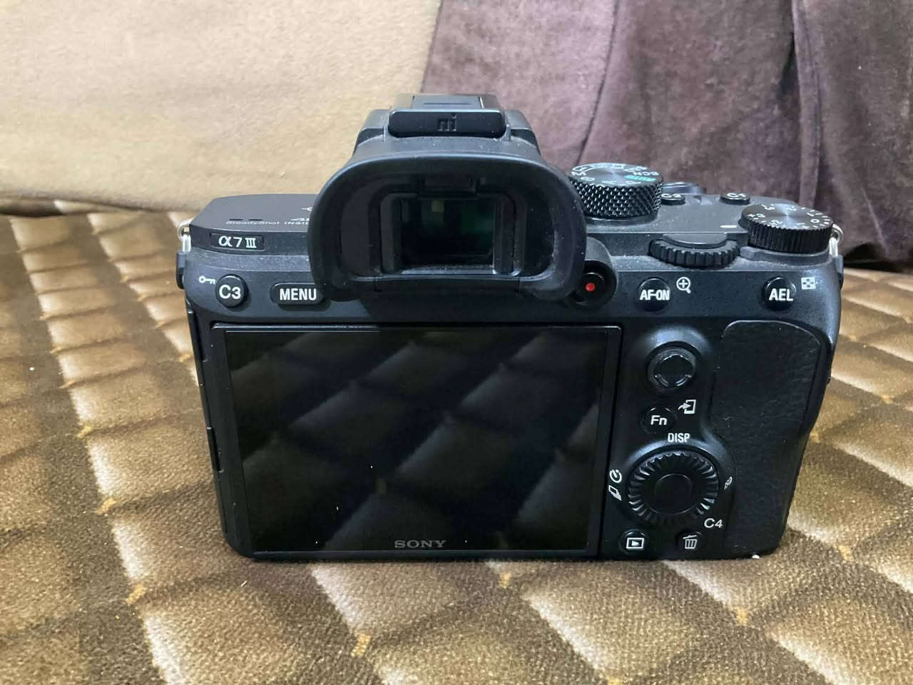 للبيع سوني a7III مارك3 كفالة شتر 3500 تقريبآ بعدهي زيرو واستعمال قليل باقي تفاصيل اتصال ‏‪***********‬‏ الخاص مغلق
