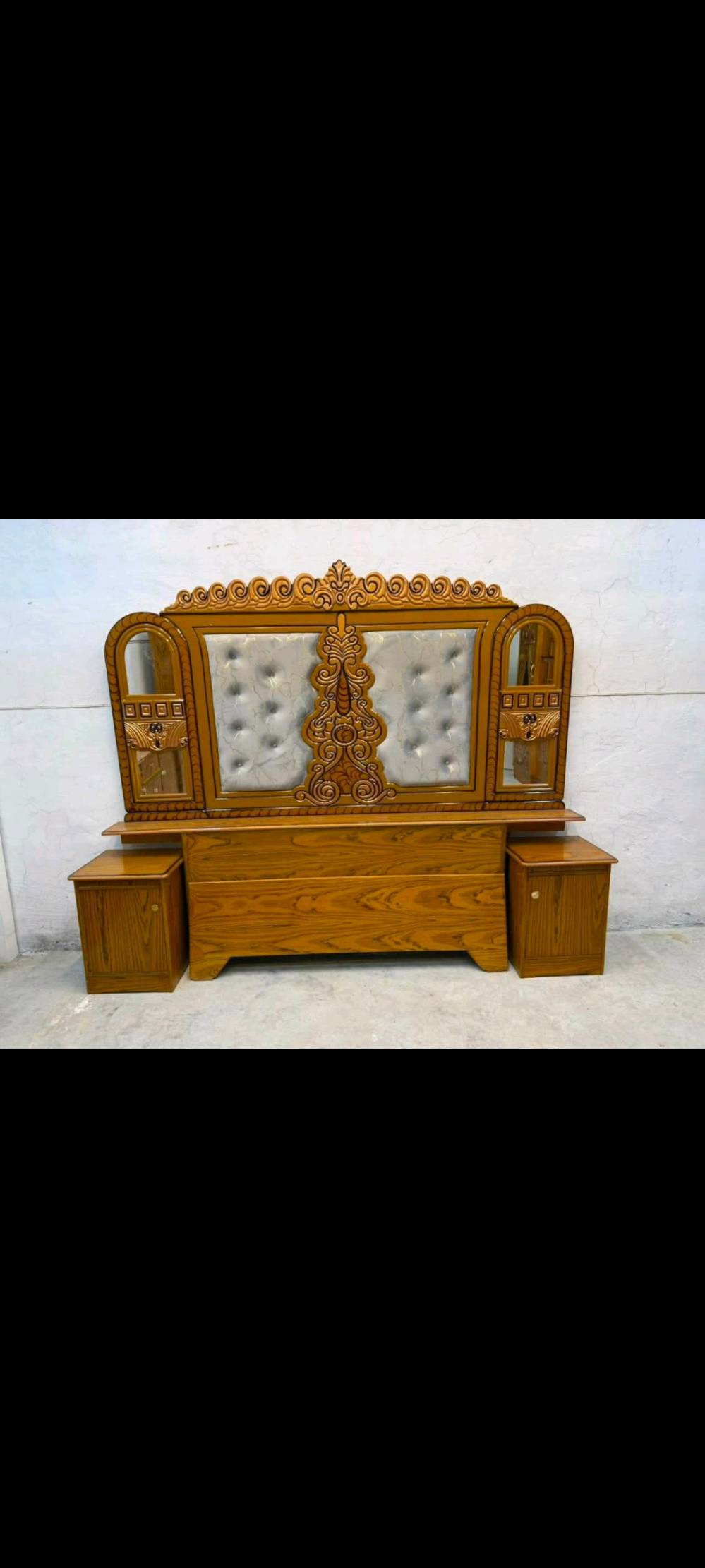 غرفة نوم جديد 
صاج عراقي 
6باب
شغل سوكي اقتصادي
سعرها 850/800
ارتفاع 2متر و30سم
الطول 3متر و20سم
شد ونقل داخل بغداد مجاني