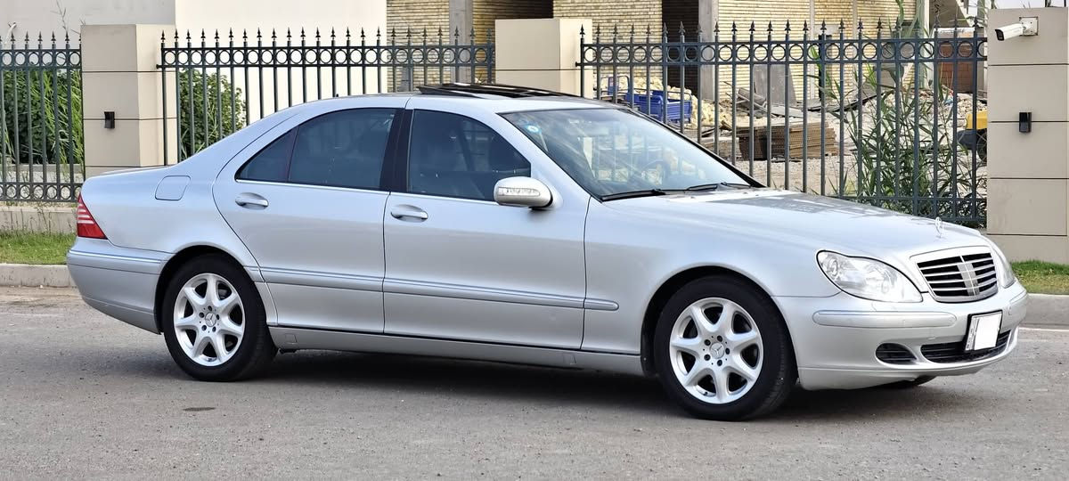 تحفه للبيع S500 وراد الماني طلب خاص
رقم بغداد بسمي 
 فول مواصفات للاخير 
جديدة جدا 
ابواب شفط +جنطه شفط +مري شفط
كشنات كهرباء امامي + خلفي وتحكم من الخلفي بالكشن الامامي
كشنات تدفئه + تبريد 
كشنات مساج 
رادار امامي 
تلفون 
ثلاجه خلفيه 
5 بردات خلفيه 

السعر 145 ورقه 
عنواني واسط الكوت 
للاستفسار الاتصال على الرقم 
***********
***********
