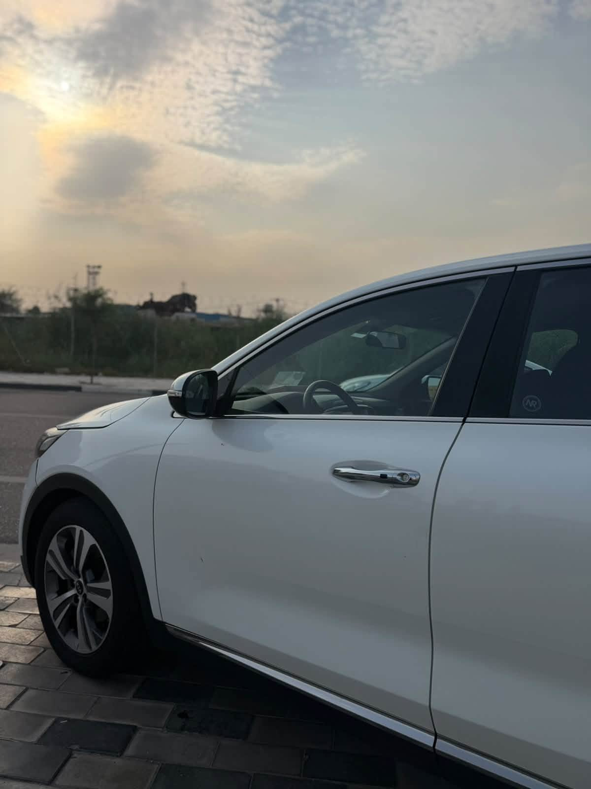 � للبيع كيا سورينتو 2019 خليجي
🚘 موديل 2019 – 7 راكب مكينة  4 سلندر 2400
 رقم أربيل
 السيارة باسمي
 كفالة عامه
 وارد خليجي
السياره ماشيه 108 الف 
جاهره سياره جديده جاهزه سعر 218 مكانه بصره رقمي ***********
