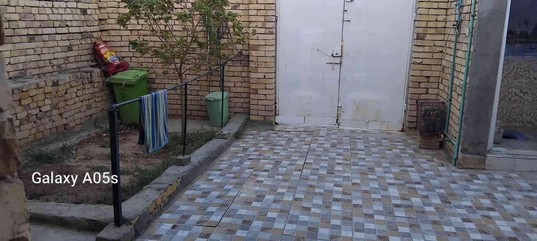 بيت للبيع زراعي 150 متر بناء عكاده غرفه ومطبخ وصاله واستقبال البيت جديد حي ظباط علي حامي شمال اتصال ***********

نص مكتوب في الصور:
- Galaxy A05s