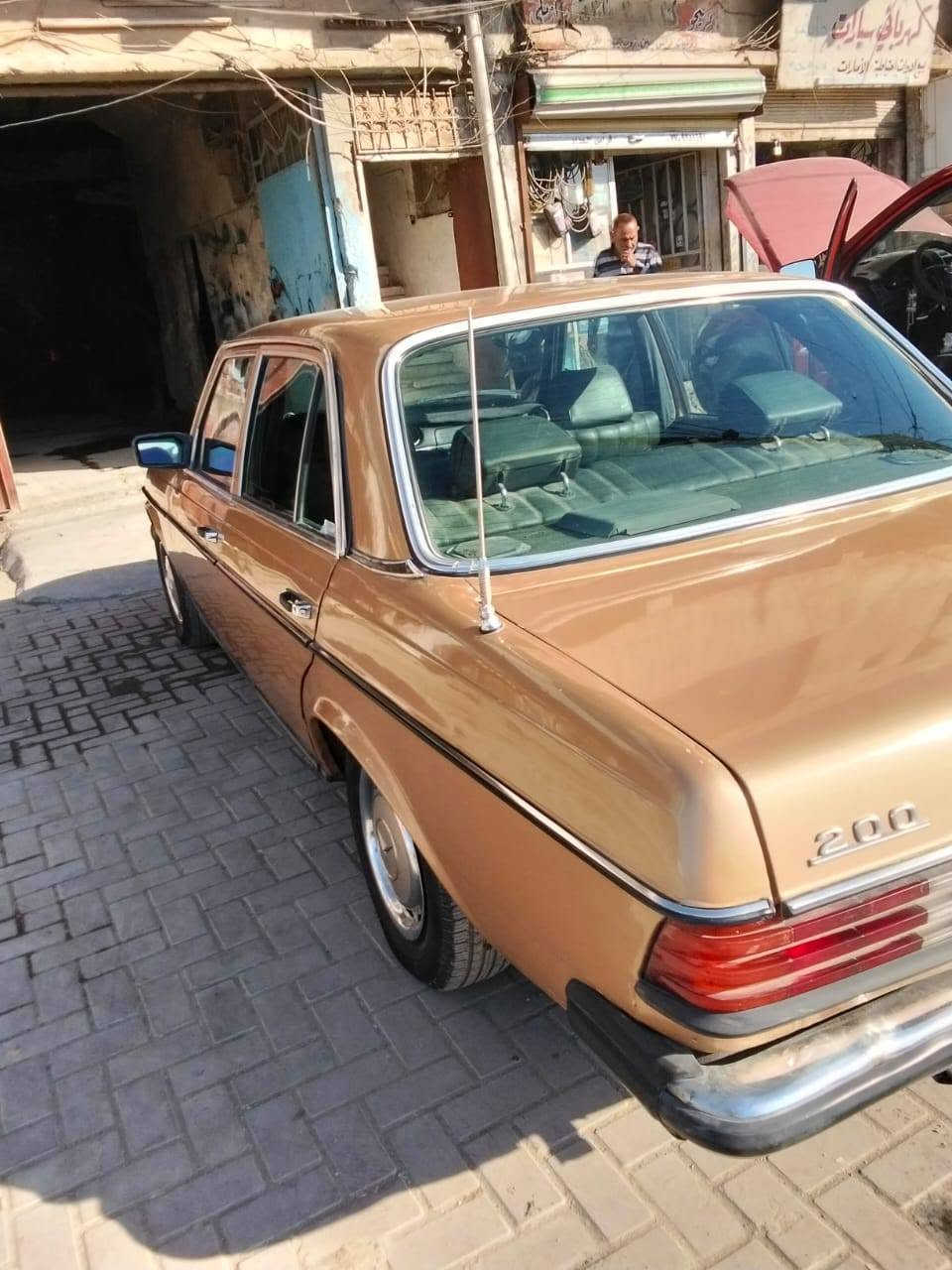 مرسيدس ابو جحيل • ١٩٨٤ • رقم ديالى