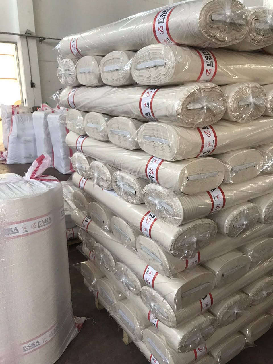 قماش تركي بيع جمله                                                  لدينا خدمة توصيل لكل محافظات العراق                للاستفسار واتساب ( تركي905522419693+)                                       (عراقي ***********)

نص مكتوب في الصور:
- @user3504052637939
