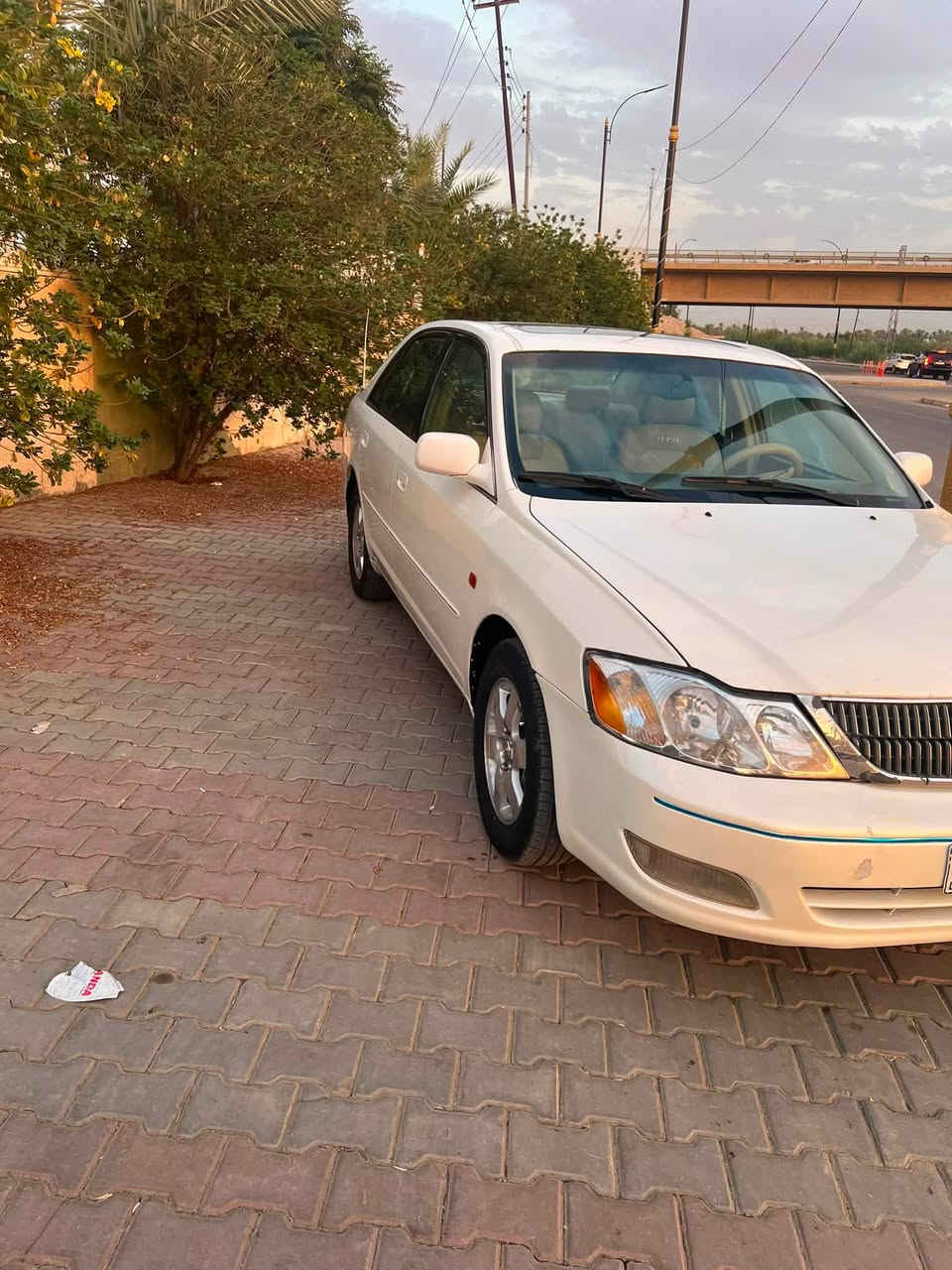 السلام عليكم 
افلون 2000 خليجي رقم صلاح الدين دولي محرك وكير كفاله تبريد ثلج ❄️ صبغ حزام  بس بدون ضرر ولا دكت جاكوك صدار امام خلفي زينات 
لاستفسار *********** 
صلاح الدين _ الضلوعيه
