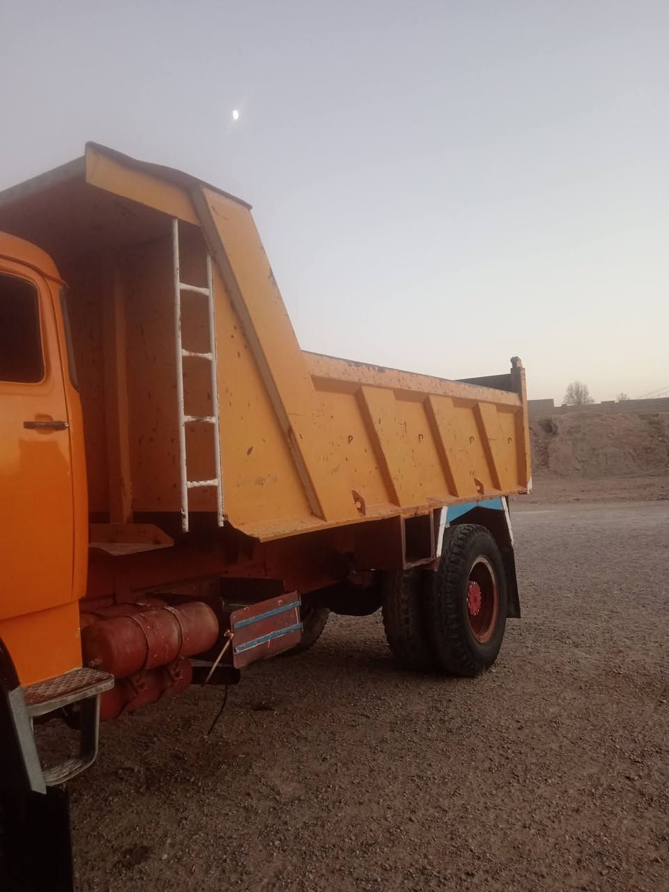 بدي تك مايلر عمل جديد للبيع سعره ٣ مليون وبي مجال هاتف ***********
