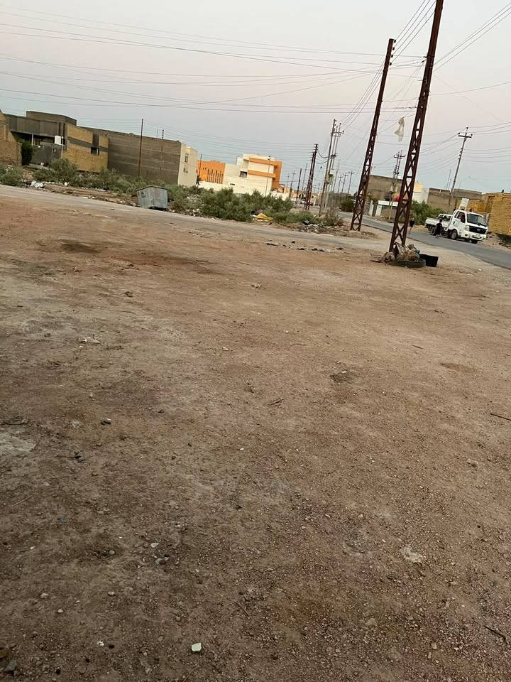 قطعه ركن 160 متر حي الجوادين.
بشارع المدرسه الصينيه للبنات وبضهرها المجمع السكني مدفونه سبيس وجاهزه مكان حلو ومميز *********** واتساب او اتصال

