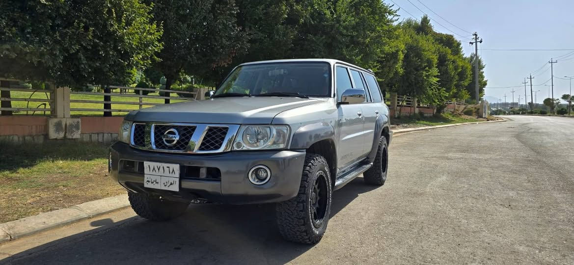 نیسان پەترۆل سوپەر سەفاری مۆدێل 2007 گێر ئۆتۆماتیک مەکینە 4800 گێر و مەکینەی نەکراوەتەوە هیچ مەسروفێکی نیە چوار ویل و تایەیی تازەیە .سێرڤس کراوە و سیستەمی غازی ئیتاڵی بۆ بەستراوە. نرخی 150 و مامەڵە .*********** . *********** بشدار, السليمانية
