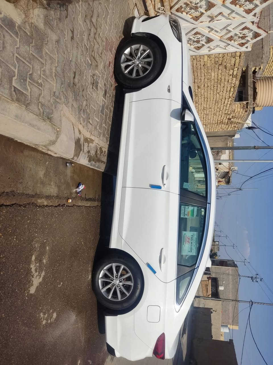 السلام عليكم
سوناتا 2023 كوري
السياره غاز نظيفة جداً 
تبريد قطعتين ، مري شفط ، كشنات تدفئه وتبريد 
تحكم ستيرن ، كشنات كهربااء 
شاشه كبيره ، حساسات ، جنطه بصمه 
السياره كفاله فقط القماره مرشوشه مكان علامة التكسي لأن من كوريا تجي بيها العلامة 
السياره رقمها اربيل تريد تحويل تريد وكالة 
سعرها ب 170 وبيها مجال 
مكان السياره واسط المركز 
للأستفسار  ***********
