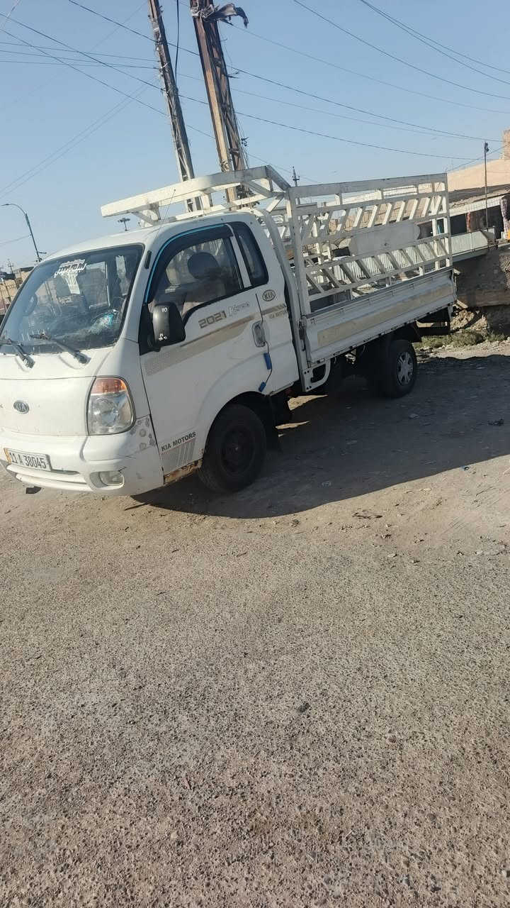 كيا الموديل عشره بسمي سنويه الى سبع وعشرين رقم بغداد تحويل مشروع وطني رقم انكليزي تخم تاير حداديه جديده تاير خلفي اثنعش ونص شاصي رقم شاصي كفاله سياره خير من الله السعر 82بيه مجال قليل العنوان الناصريه غراف رقم الهاتف ***********
