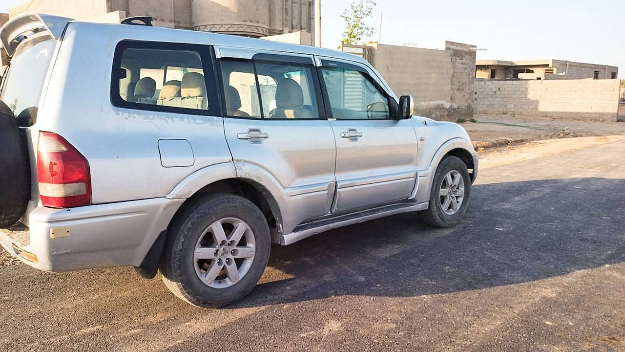 سلام عليكم إعادة نشر بسبب الوعود باجيرو موديل 2006تخم تاير نضيف كهربائيات شغاله تبريد شرط بس غاز السعر 45 السيارة صبغ عام رقم بغداد شرط التحويل مكان السيارة بغداد المعامل ***********,,,,***********
