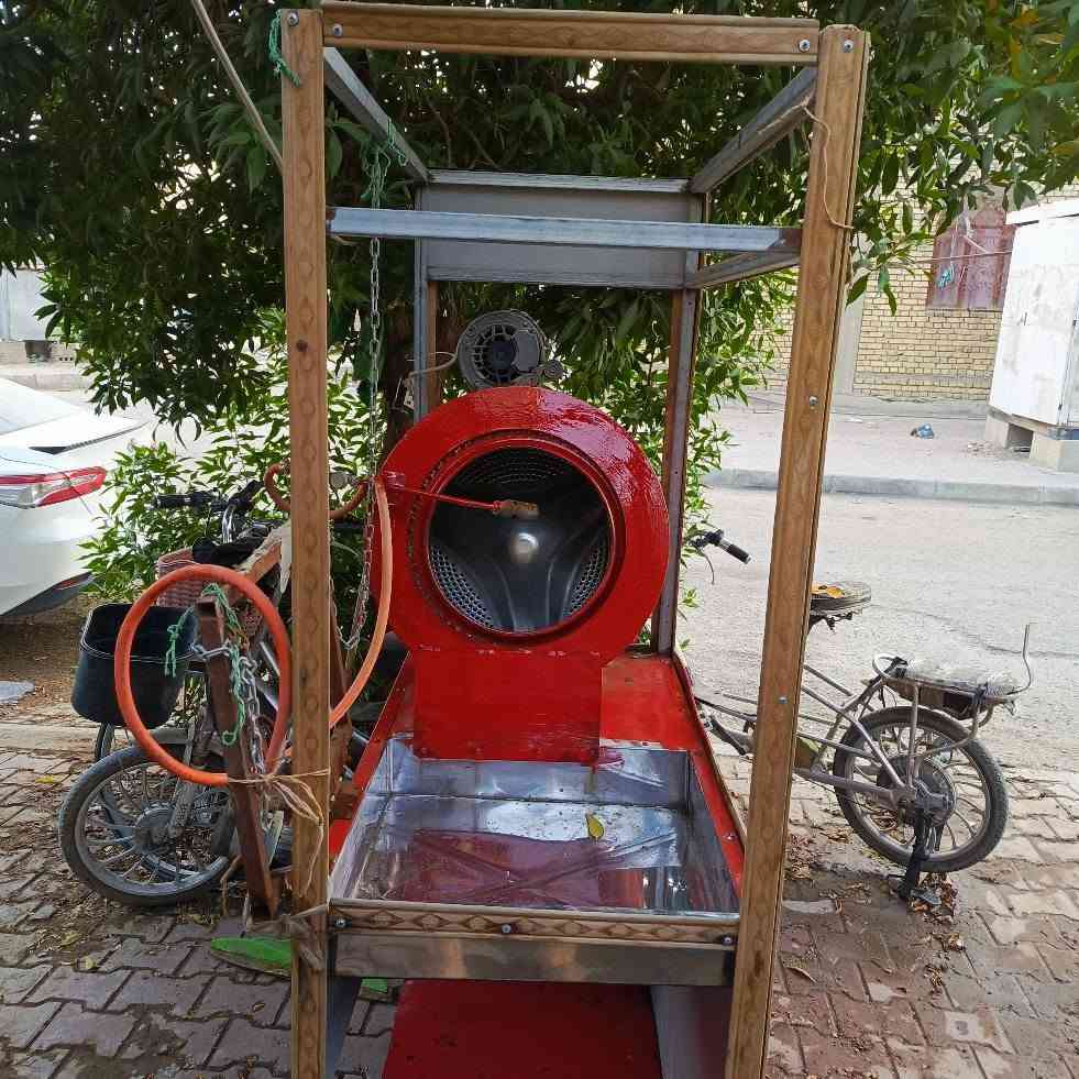 ماكنت حب شغاله السعر ٢٥٠ الف كربللء شارع ميثم التمار*********** كربلاء, العراق
