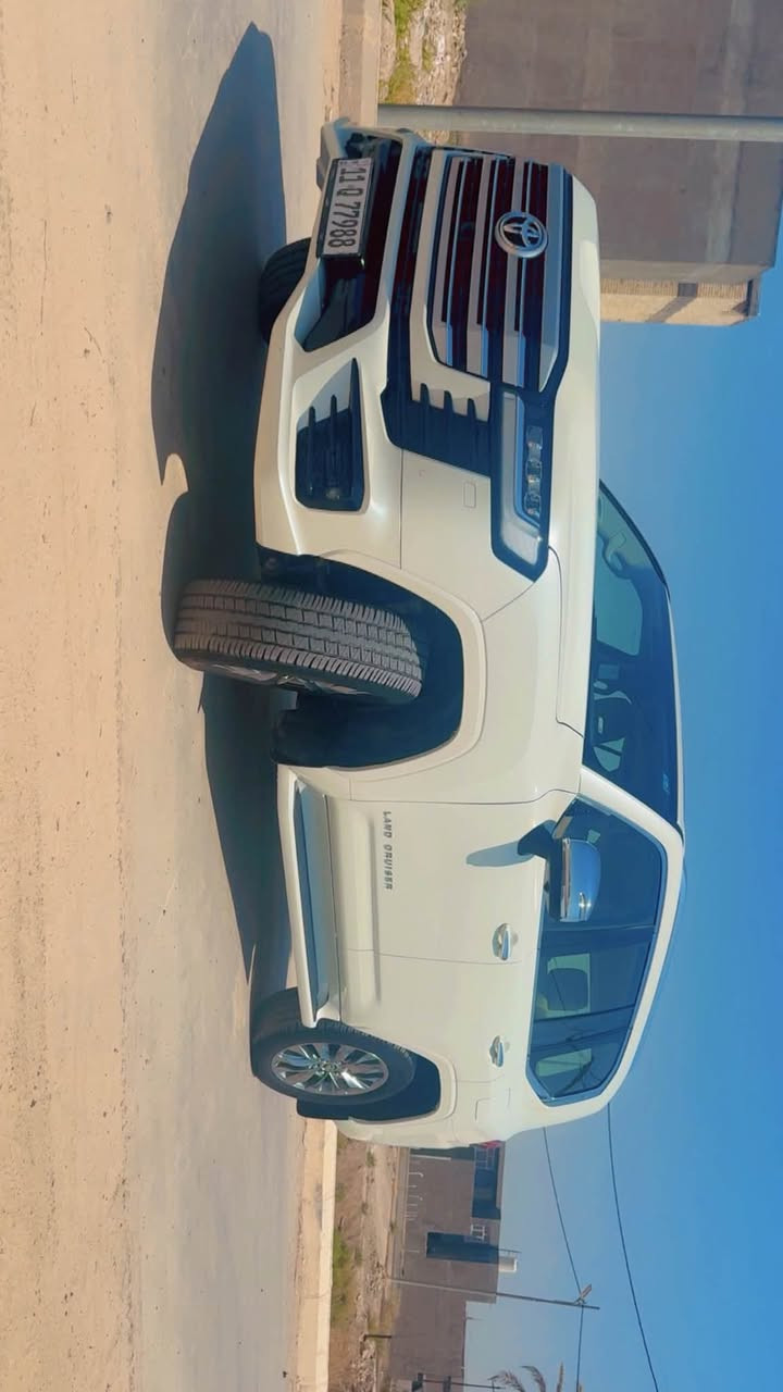 لاندكروز 2024 vx شركه ساز ماشيه 64الف سياره نضيفه جدا
للاستفسار ***********

للبيع او مراوس
