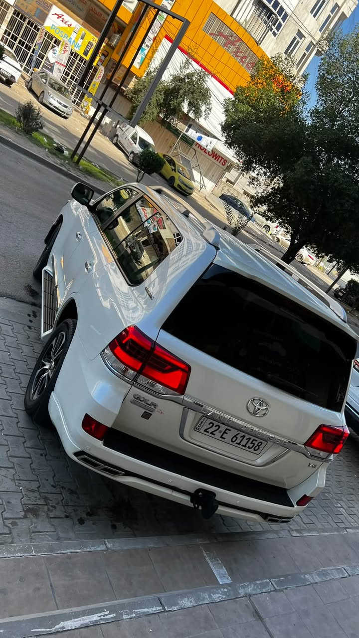 لاندكروز GX • ٢٠٢١ • ١١٤٠٠٠ كم