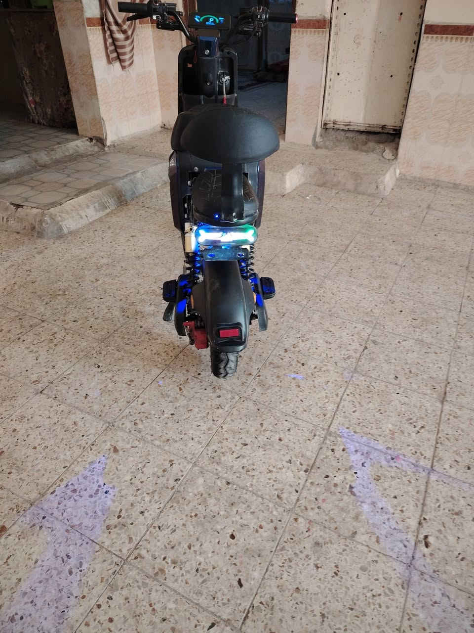 ار9 • موديل ٢٠٢٥ • بطاريات جديدة