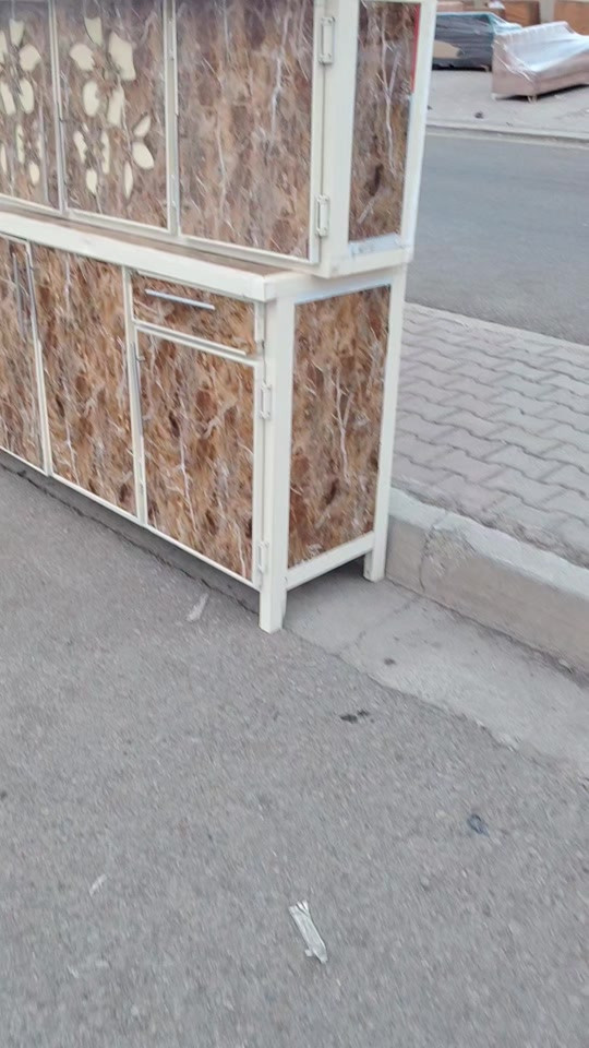 عروض مستمرة • ذهبي • دواليب