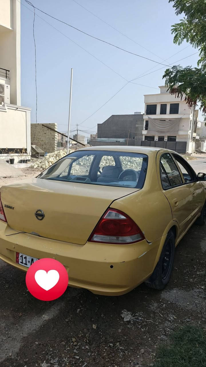 السلام عليكم 
نيسان صني بدي كوري 2012 
كير محرك جديد 
كشرها كدامكم 
بيها طخات بالجاملغات بدون لغود او شواصي 
تبريد ثلج
صدرها 70%
رقم بغداد بأسمي 
عنواني بغداد 
للمراوس او بيع
***********
