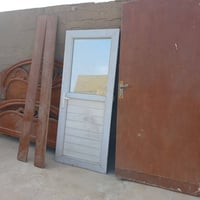 شاشة • ميز تلفزيون