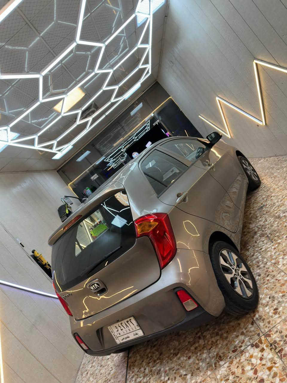 بيكانتو موديل ١٦ خليجي اربع سلندر بس باب خلفي صبغ تبريد حداديه مكيانيك كله جديد وجاهز ماشيه ٧٢ رقم بغداد بسمنه حلوه وجاهزه مكان السياره بغداد السيديه شارع العلوه الاتصال *********** السعر ٨٥
