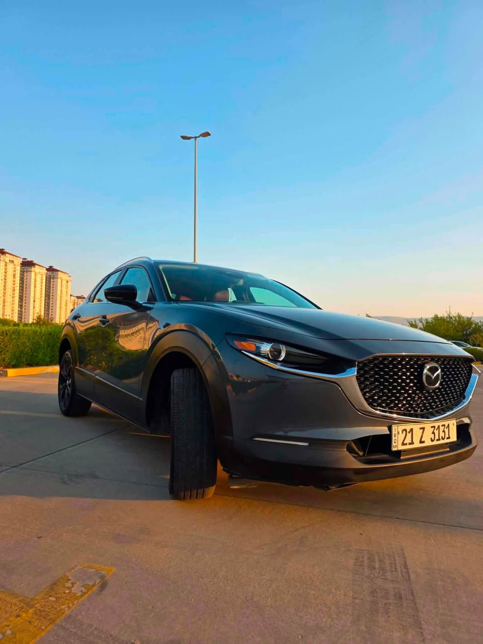 🚗 Mazda CX-30 Model 2024 (نمونە لە پاکی) 🚗
تایبەتمەندییەکان و زانیاری سەیارەکە:
• مۆدێل: 2024
• تایتڵ: کلین تایتڵ (بێ بۆیاخ و بێ ئێرباگ)، تەنها یەک بست PDRی هەیە بێ ئەوەی دیار بێت.
• مۆدێلی مەکینە: 2.5 لتر (بێ تۆربۆ) - مەکینە مەرغوب.
• سیستەمی ڕاگرتن: دەبڵ ئەکسل (AWD).
• ڕووبەری ڕۆشتن: 35 هەزار کیلۆمەتر (زۆر تازەیە).
• مواصفات: فول مواصفات (تەنها داتاشۆ نییە) – ناو سور، شاشە ئەلیکترۆنی، گێڕ ئۆتۆماتیک و عادی، برێک دەست ئەلیکترۆنی، ئەوتۆ هۆڵد، کوشن هیتەر، کامل ڕادار و ڕاداری خەتی جادە.
مەرج و تەندروستی:
• تازە سێرڤسی عامی بۆ کراوە و هیچ مەسرەف و نقوستانییەکی نییە.
• بە شەڕتی گێڕ، مەکینە 
لە کوێیە؟
📍 شوێن: سلێمانی
💰 نرخ: 173 وەرەقە (17,300$) و مامەڵەی تێدایە.
📞 ژمارەی پەیوەندی:
📱 ***********
📱 ***********

للبيع: مازدا Mazda CX-30
 الموديل: 2024
 الحالة: كلين تايتل (عنوان نظيف)، بدون صبغ (بدون طلاء)، إيرباجات سليمة 100%. توجد فقط تعديل عالبارد (PDR) بمقدار شبر واحد بدون أن يظهر نهائياً. السيارة بحالة الوكالة (نموذجية).
 المواصفات: فول مواصفات (عدا الداتا شو/الهيد أپ ديسپلاي).
 المسافة المقطوعة: 35 ألف كيلومتر (جديدة جداً).
 المحرك: المحرك المرغوب 2.5 لتر (بدون توربو)، دفع رباعي (دبل أكسل).
 ناقل الحركة (الغير): أوتوماتيك وعادي (ستيبترونيك).
 المقصورة الداخلية: داخل أحمر.
 الميزات والتقنيات:
 شاشة إلكترونية
 بريك دست (هاندبريك إلكتروني)
 نظام رادار كامل
 رادار تحديد المسار (تحديد الخط)
 نظام Auto Hold
 تدفئة كوشن (تدفئة المقاعد)
 الصيانة: مسروفيات كاملة ومسوى لها سيرفس عام حديثاً، لا تحتاج لأي مصاريف، بشرط الغير والمحرك والشاسي.
 السعر: 173 ورقة (17,300 دولار) وقابل للمُعاملة (التفاوض).
 الموقع: السليمانية.
للتواصل:
***********
***********
