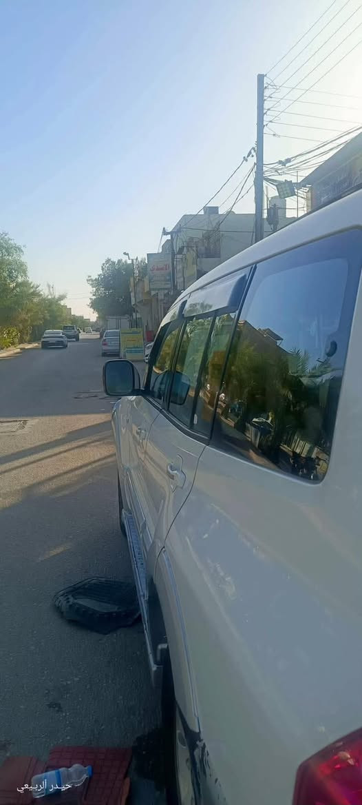 ‏ 2005 حبتوره 
حداديه مكينة تبريد بريك مكفولات
 3000 ياباني مو ماليزي 
سعر 75 
السياره نفس الصور ابد 
*********** نجف

نص مكتوب في الصور:
- حيدر الربيعي